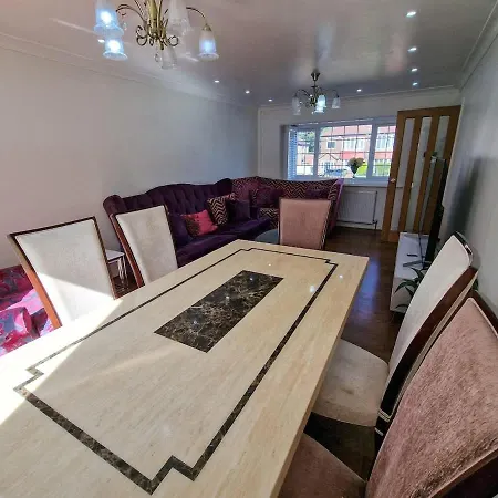 Stockport 6 Bed By Superhost * Mánchester