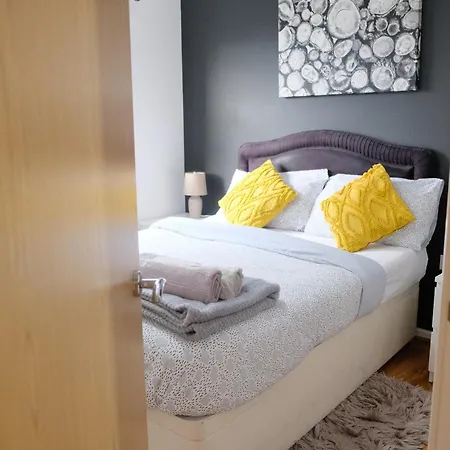Apartment Bright 1 Bedroom Flat With Parking & Wifi For 3 Guests - Salford Uni, Victoria Station, Ao Arena