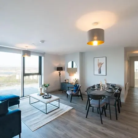 Jll Duet Apartment *