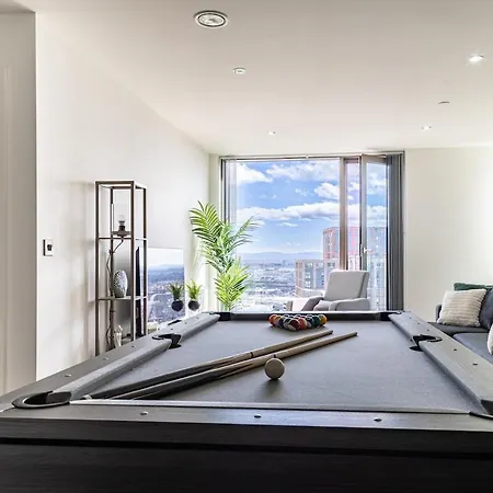 Centre,picadilly , Skyline View Манчестер