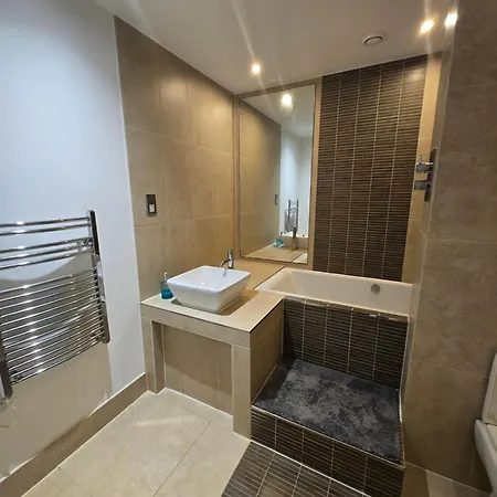 Brilliant 2 Bedroom * Mánchester