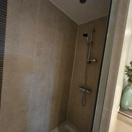 Brilliant 2 Bedroom Apartment Manchester