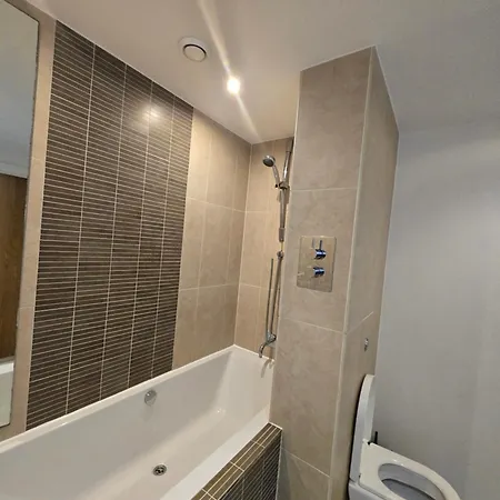Brilliant 2 Bedroom * Mánchester