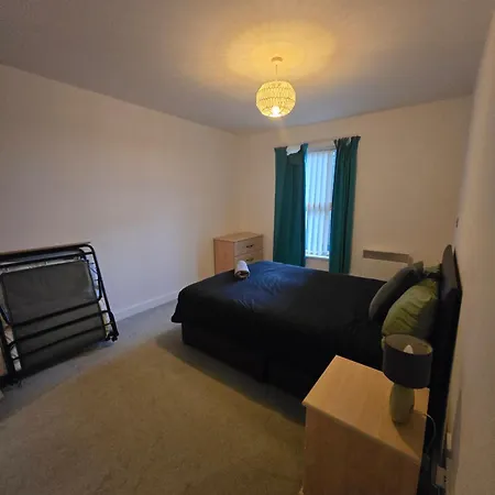 Brilliant 2 Bedroom *