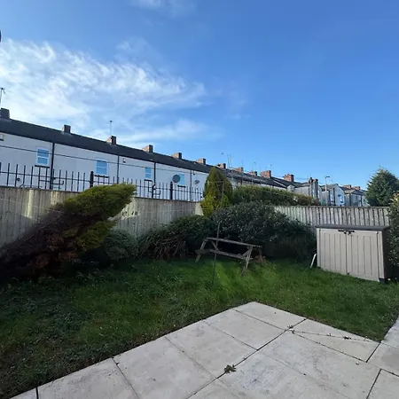 Διαμέρισμα Large 3 Bed House Near Etihad And Coop Live Μάντσεστερ