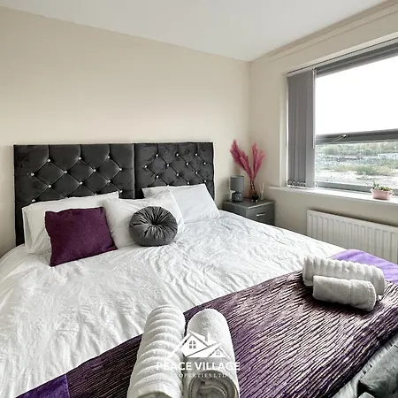 Ashton Co-living - Private Self-cater Casa de Férias Manchester