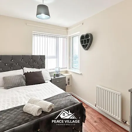 Casa vacanze Ashton Co-living - Private Self-cater Manchester