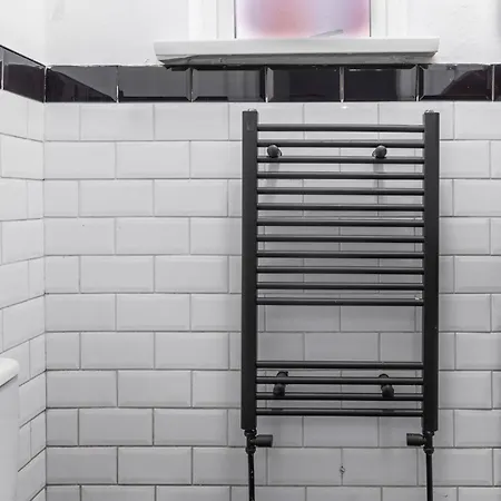 Semesterbostad Mauldeth Co-living - Private Self-cater Manchester