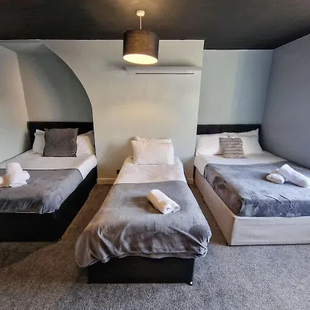 Centre Hidden Gem Sleeps 22 By Superhost Dom wakacyjny *