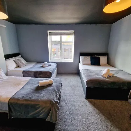 Centre Hidden Gem Sleeps 22 By Superhost Dom wakacyjny *