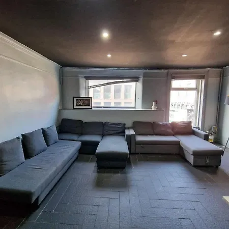 Centre Hidden Gem Sleeps 22 By Superhost *