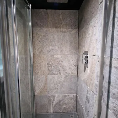 Centre Hidden Gem Sleeps 22 By Superhost Dom wakacyjny Manchester