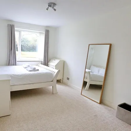 Lejlighed Pass The Keys Cosy Retreat Near Old Trafford With Free Parking Manchester