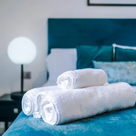 Beautiful 2 Bedroom מנצ'סטר