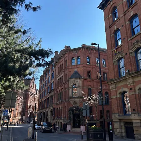 By Piccadilly & Canal St * Μάντσεστερ