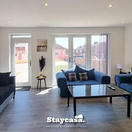 Harmony Living Modern New Build With Parking Manchester