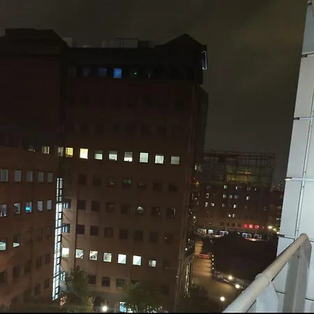 Enjoyable 2 Bedroom Apartamento Manchester