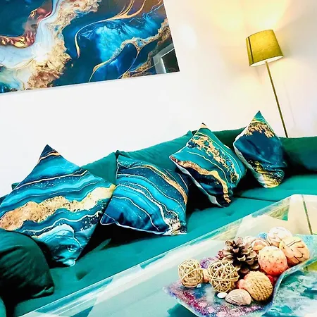 Stylish 3 Bdr House With Free Parking Near Hulme 曼彻斯特