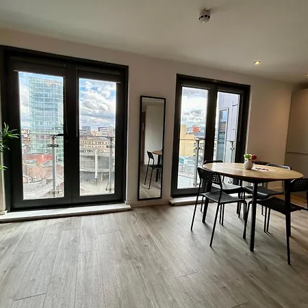 Apartamento Centre, Floor Apartment, Two Balconies Mánchester