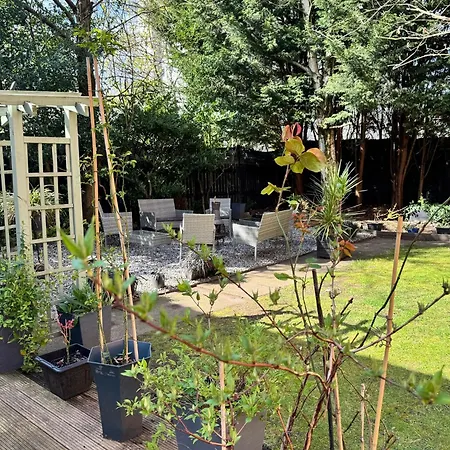 Three Bedroom House In * Manchester