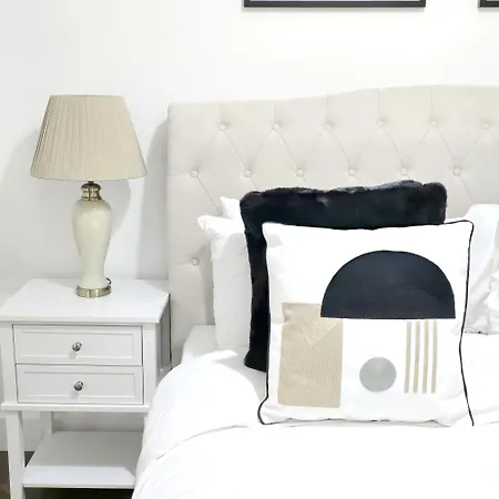 The Hidden Chapter 2 Bedrooms By Bevolve Appartamento