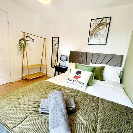 Kozy Salford 4br 9ppl 5 Mins To Centre アパート マンチェスター