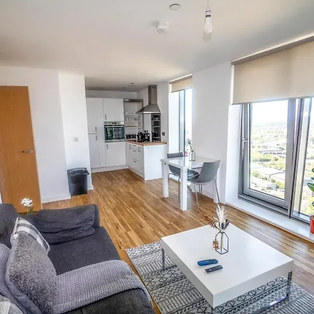 Luxury Media Salford Апартаменты