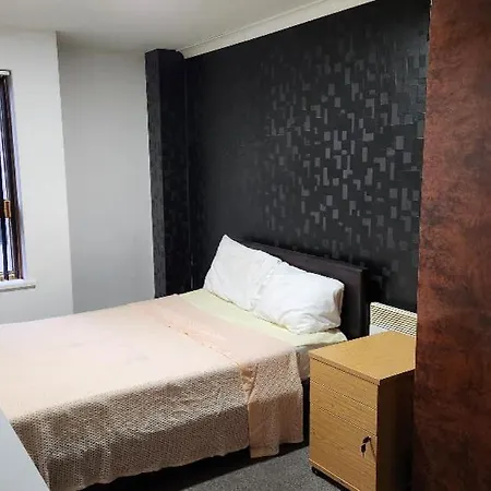 Flat With Panoramic Views On Tenth Floor Manchester