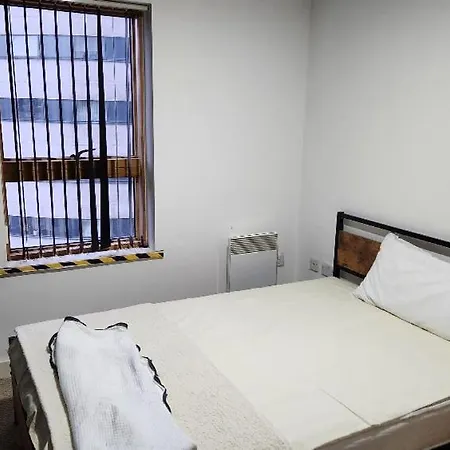 Flat With Panoramic Views On Tenth Floor * مانشستر