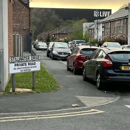 Апартаменты Cozy 2 Bed With Balcony Etihad Views, Steps From Coop Live *