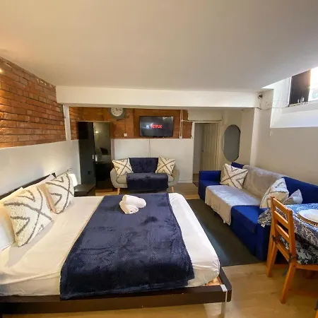 Centre Beautiful & Cosy