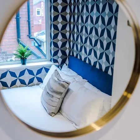Holiday home Rest&recharge At A Luxury Retreat In - Sleeps 11, 5 Bedrooms, 3 Bathrooms, Free Parking Manchester