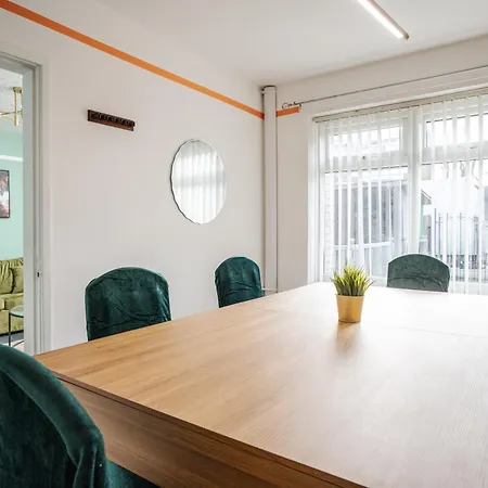 Ferienhaus The Jade - Pool Table - Man Utd - Centre - 4bd Manchester