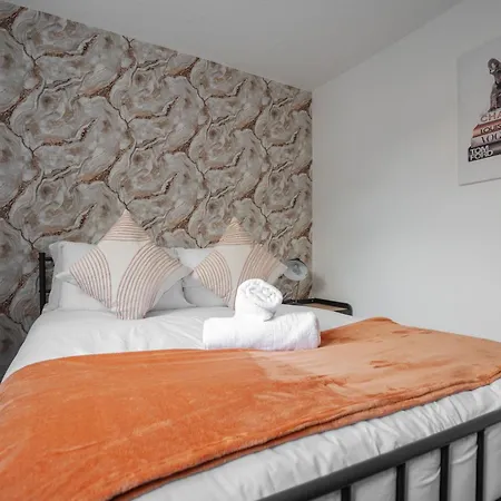 The Jade - Pool Table - Man Utd - Centre - 4bd Ferienhaus