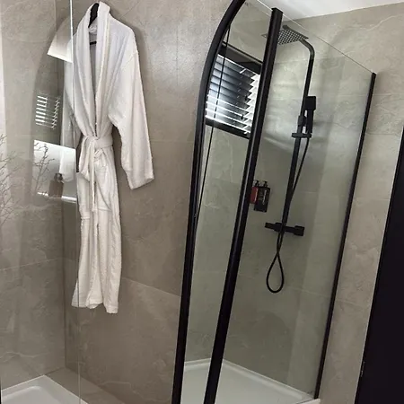 The Hideaway * 曼彻斯特