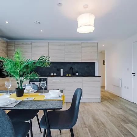 Modern In Old Trafford, Balcony, Sleeps6 Appartement Manchester