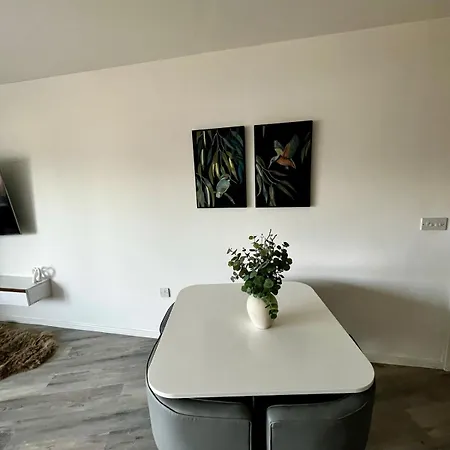 דירה Chic 2-bed Flat - Coop Live & Ethiad מנצ'סטר