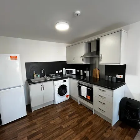 The Failsworth Collection - Stylish With Free Parking *