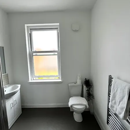 The Failsworth Collection - Stylish With Free Parking *