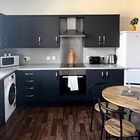 Apartment The Failsworth Collection - Stylish With Free Parking