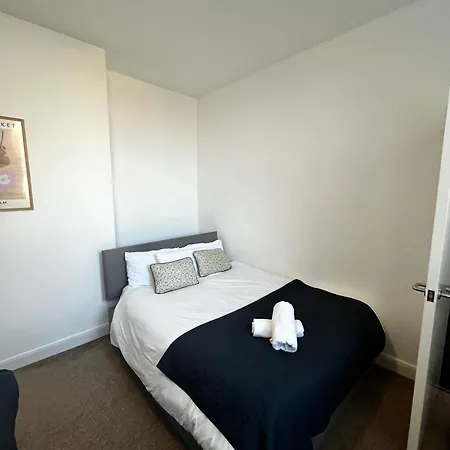 The Failsworth Collection - Stylish With Free Parking Apartment Manchester