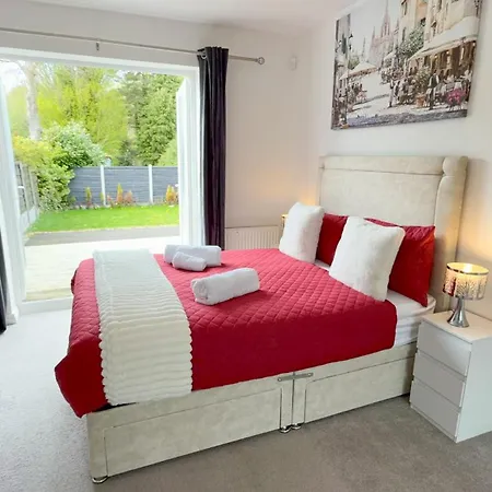 Contractor Stays, Fast Wifi, Free Parking, Work