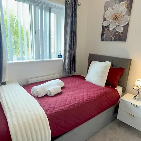 Contractor Stays, Fast Wifi, Free Parking, Work Apartment *