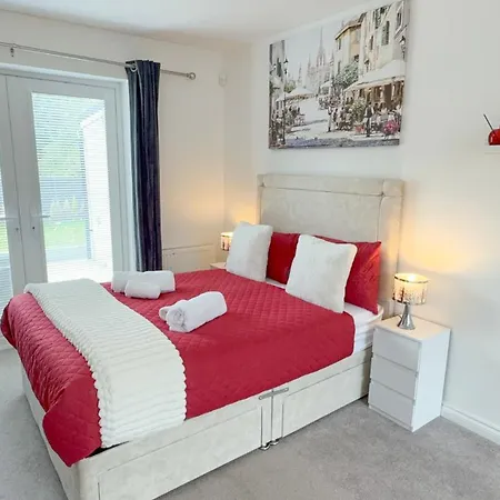 Contractor Stays, Fast Wifi, Free Parking, Work Manchester