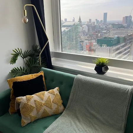 Opulent Skyline * Manchester
