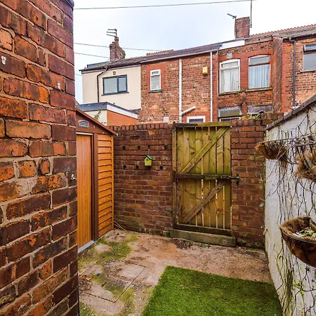 Stunning 3bedroom Home, Game Room, Free Parking, Fully Stocked, Sleeps 8 Apartman Manchester