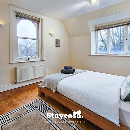 Carlton Co-living - Private Self-cater *