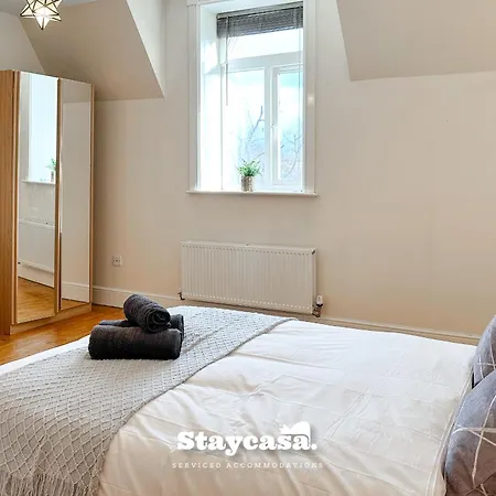 Nyaraló Carlton Co-living - Private Self-cater Manchester