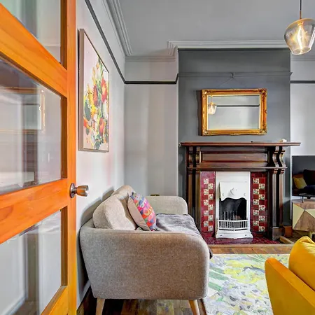 Stunning Garden Home By Levenshulme Station - Pass The Keys Feriehus