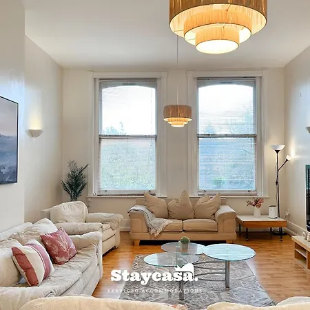 Whalley Range Hideaway 7mins To With Parking Апартаменты Манчестер